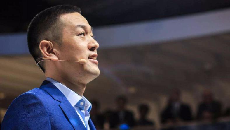 摩拜胡玮炜是傀儡?李斌:这个阴谋论太狗血